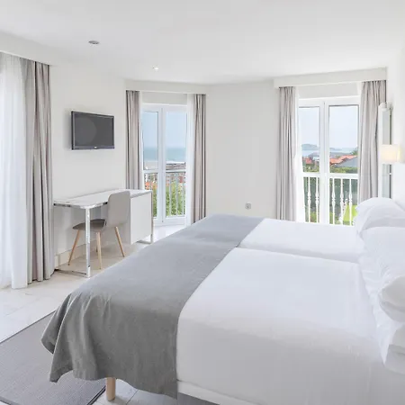 Hotel Hotel Suances 3*