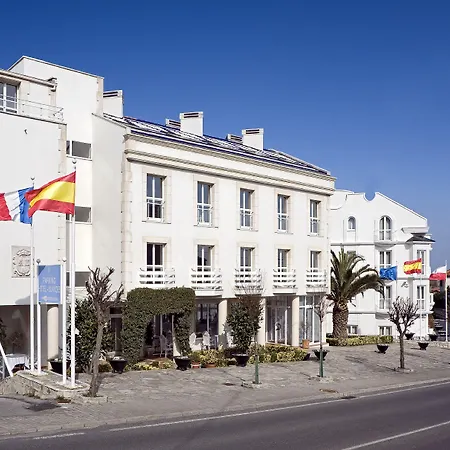 Hotel Suances Hotell 3*