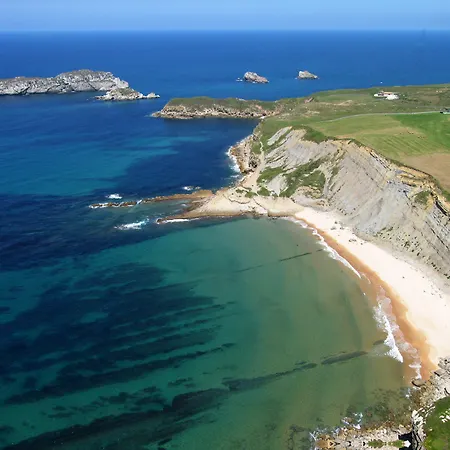 Hotell Hotel Suances 3*