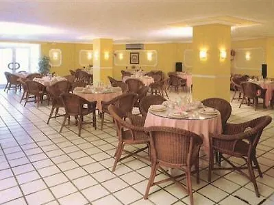 Hotel Suances Отель 3*