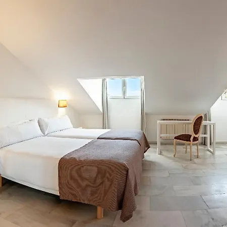 Hotell Hotel Suances 3*