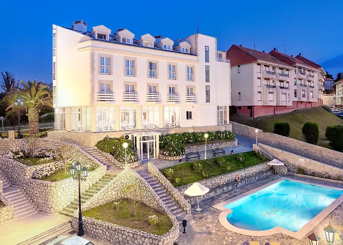 Hotel Suances Hotel 3*